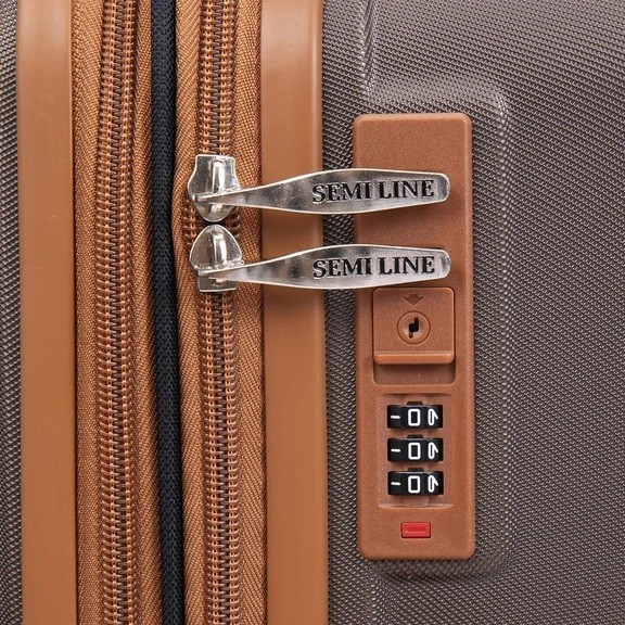 Чемодан Semi Line 20