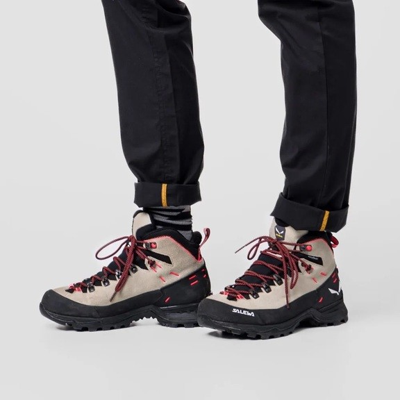 Ботинки женские Salewa Alp Mate Winter MID WP Women