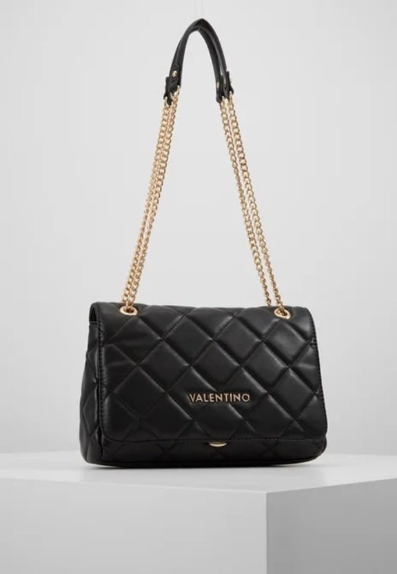Сумка женская от Valentino Ocarina