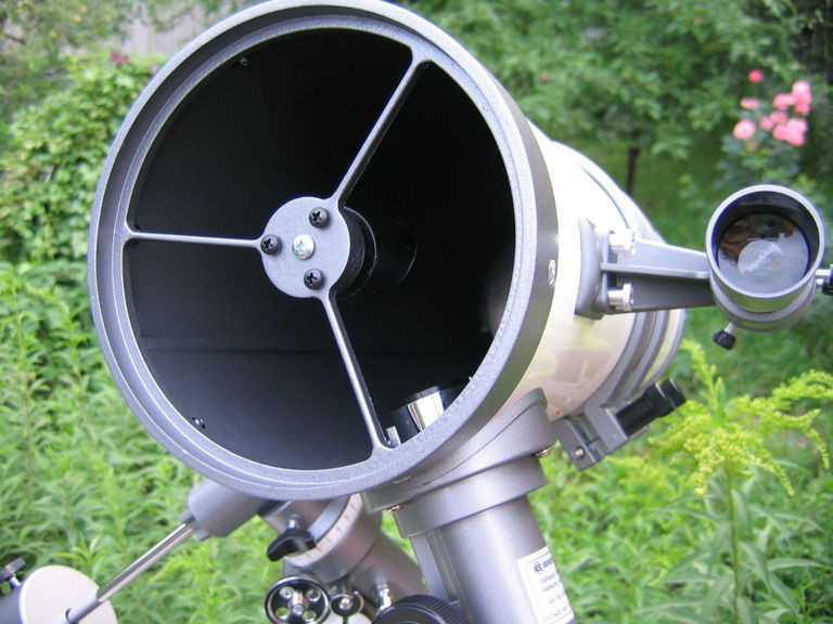 Телескоп Bresser Pollux 150/1400 EQ-SKY