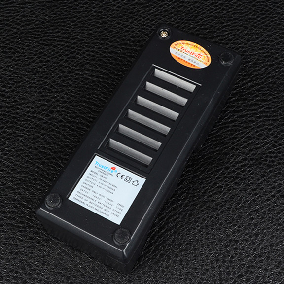 Зарядное устройство TrustFire TR-005 для литиевых аккумуляторов