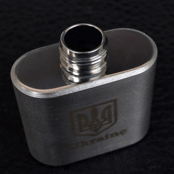 Брелок - фляга для жидкостей (0.03 л) с карабином