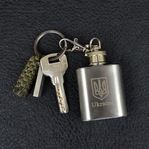 Брелок - фляга для жидкостей (0.03 л) с карабином