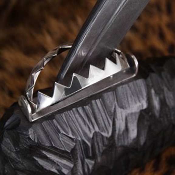 Нож Северная Корона Волк на подставке