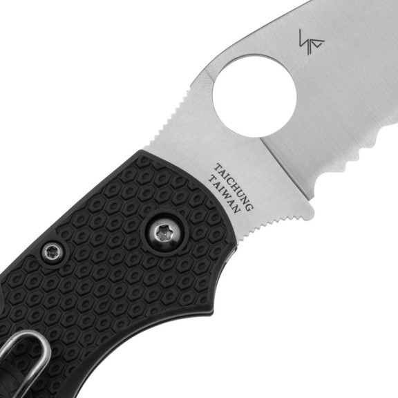 Ніж складаний Spyderco Chaparral серрейтор