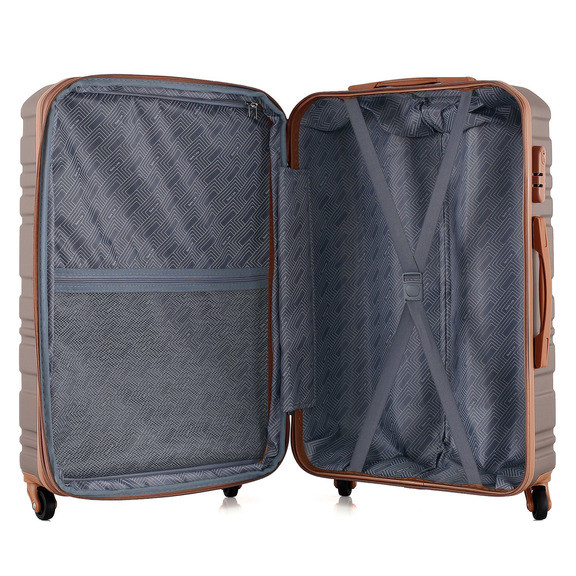 Валіза Semi Line 24