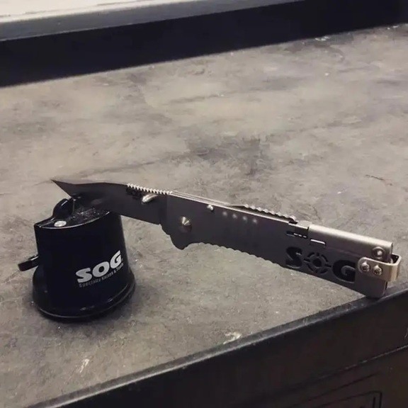 Точилка для ножів SOG Countertop Sharpener