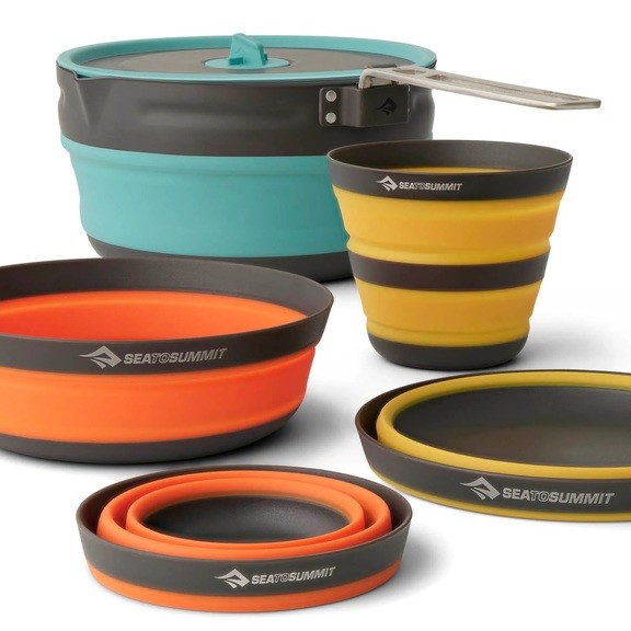 Набір посуду Sea to Summit Frontier UL Collapsible One Pot Cook Set w/ 2.2L Pot, на 2 персони (каструля+2 миски+2 чашки)