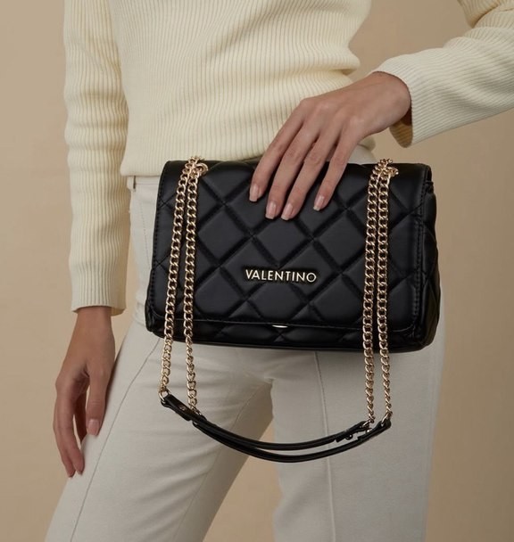Сумка женская от Valentino Ocarina