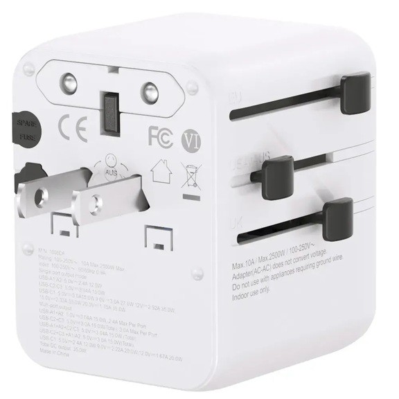 Адаптер Lifeventure World Travel Adapter USB Fast Charge